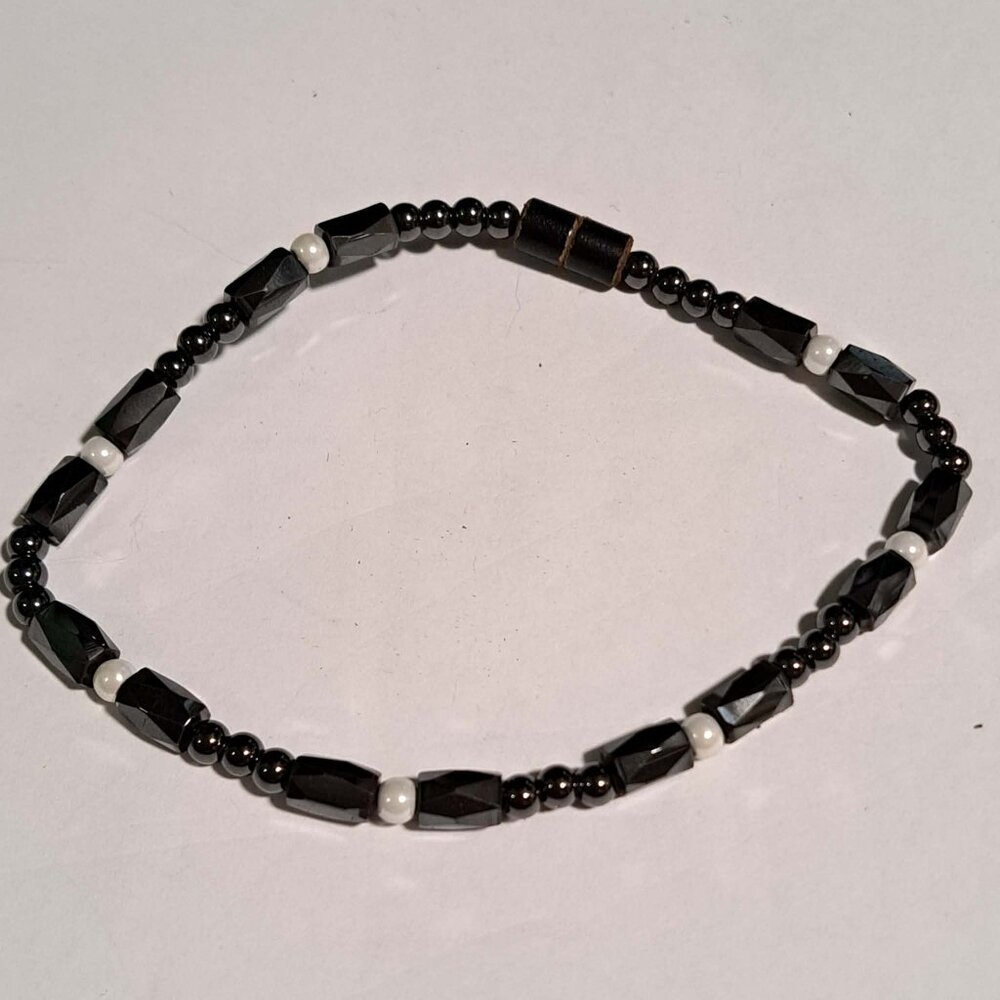 black gun metal and white pearl color beaded bracelet